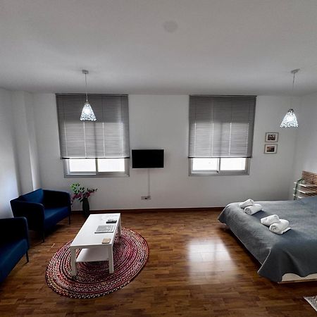 Lovely Studio Apartment In Pafos ภายนอก รูปภาพ