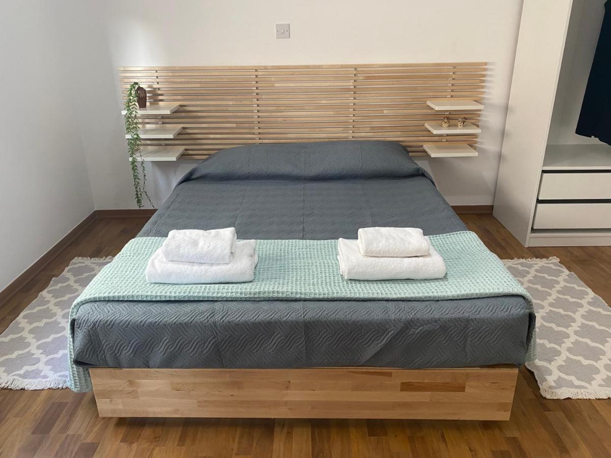 Lovely Studio Apartment In Pafos ภายนอก รูปภาพ