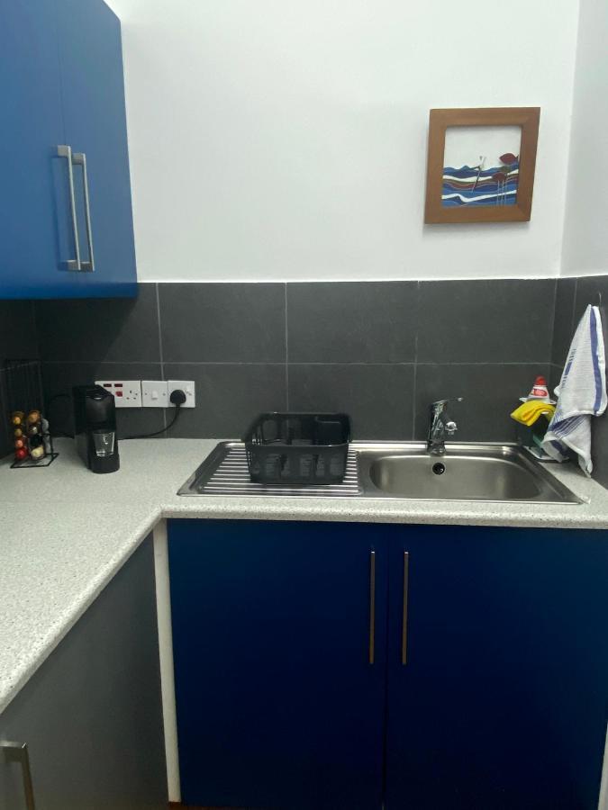Lovely Studio Apartment In Pafos ภายนอก รูปภาพ