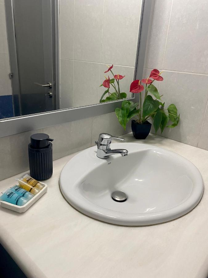 Lovely Studio Apartment In Pafos ภายนอก รูปภาพ